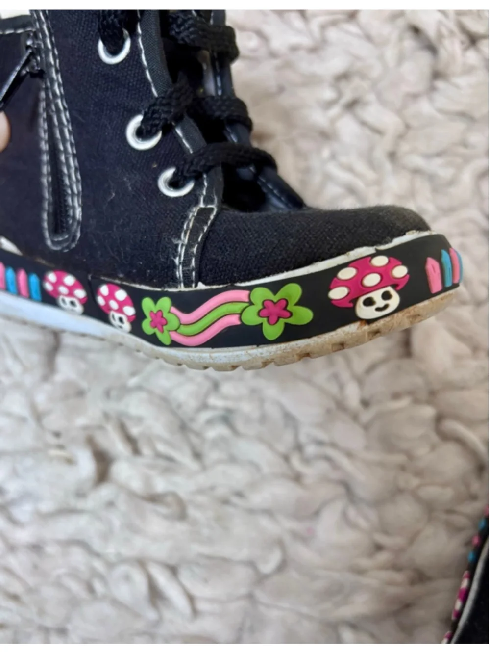 Baby Little Berry Black Pink Butterfly Mushroom High Top Shoes Size 5 Zip